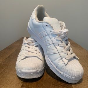 Adidas Original White Sneakers